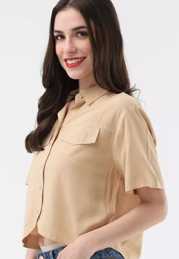 Short Sleeves W/ Collar Blouse