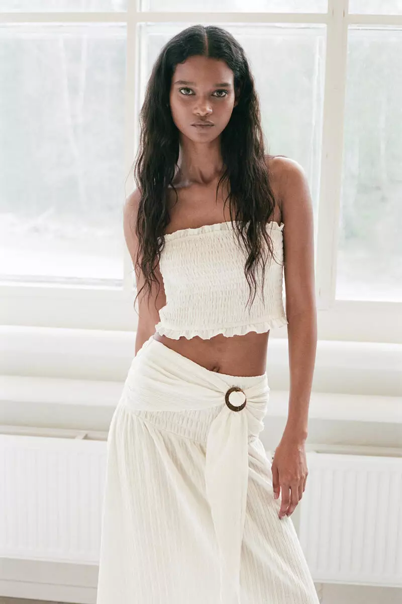 Crinkled tie-belt skirt