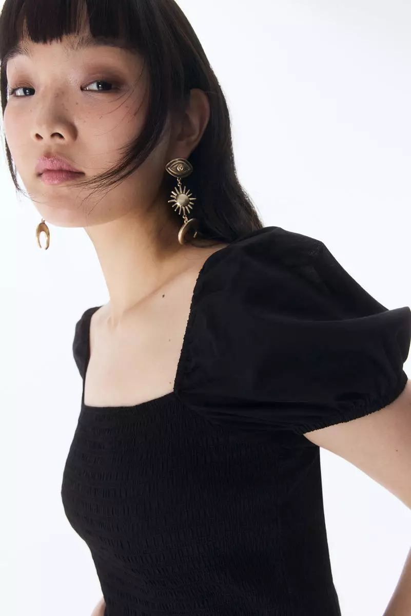 Puff-sleeved cotton dress