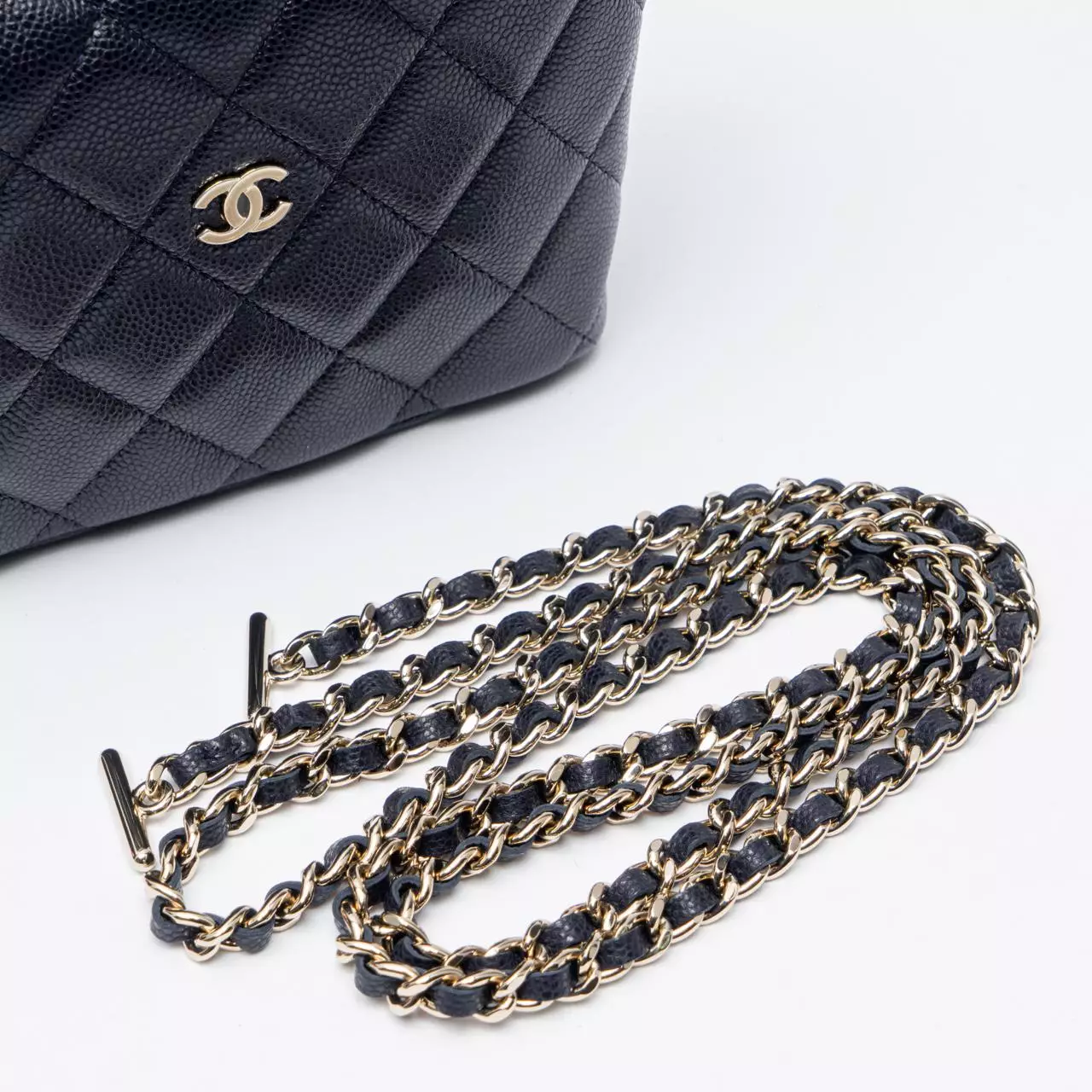 C25 Classic Purse Handbag with Chain Caviar Dark Navy Lghw