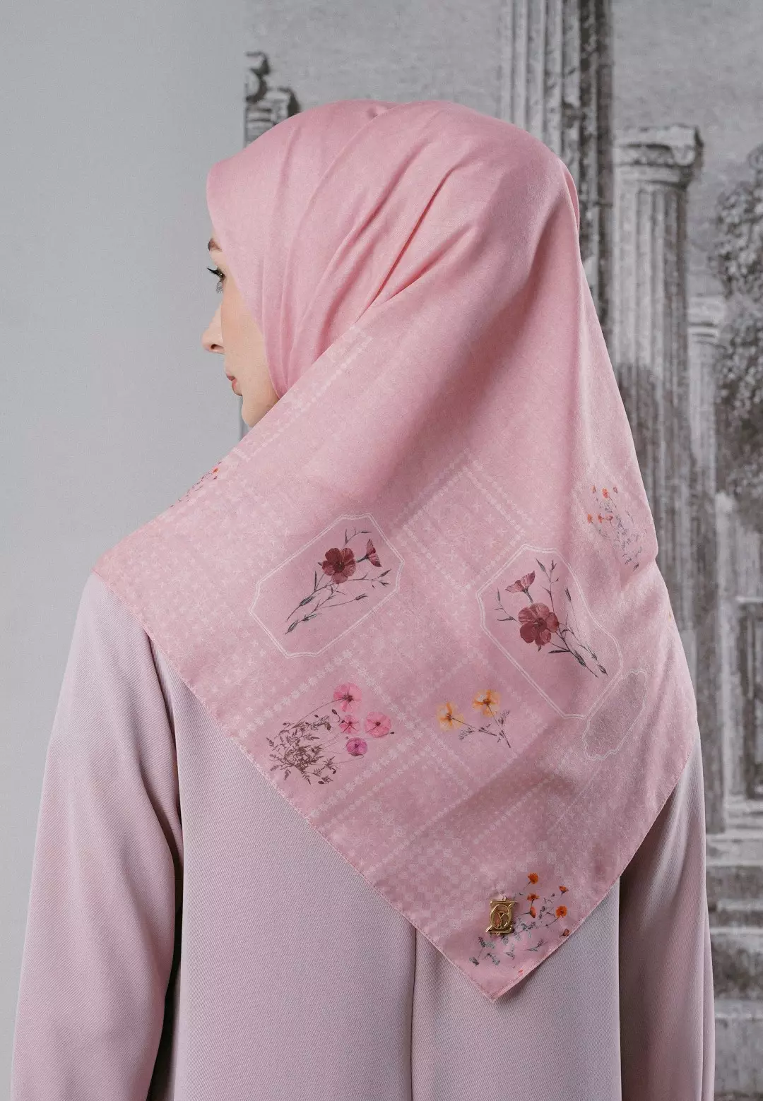 FIORELLA  Scarf Pink - Kerudung Hijab Segiempat Motif With BOX - Bahan Nesla - Ukuran 115x115