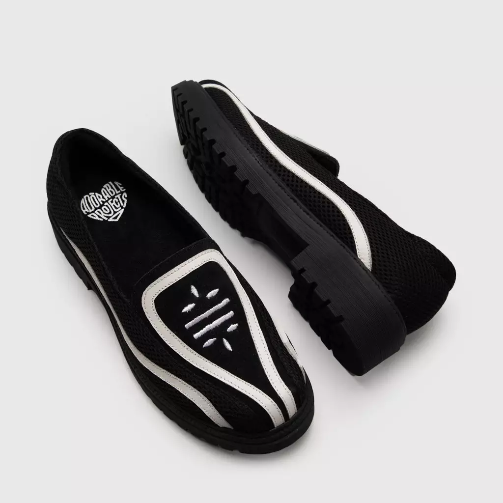 Moona Loafers Black