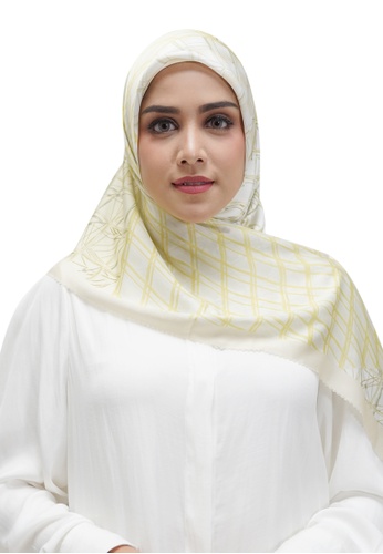 Buttonscarves yellow Buttonscarves Louvre Satin Square Sunny 4D633AA8399782GS_1