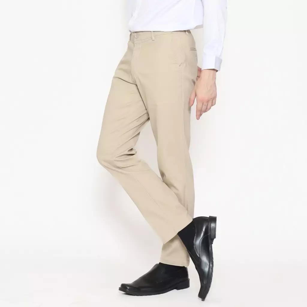 Schoeller Celana Panjang Chinos Pria Slim Fit Cotton Stretch – Cream – S.1-CCSF-O10A-CTS-SF
