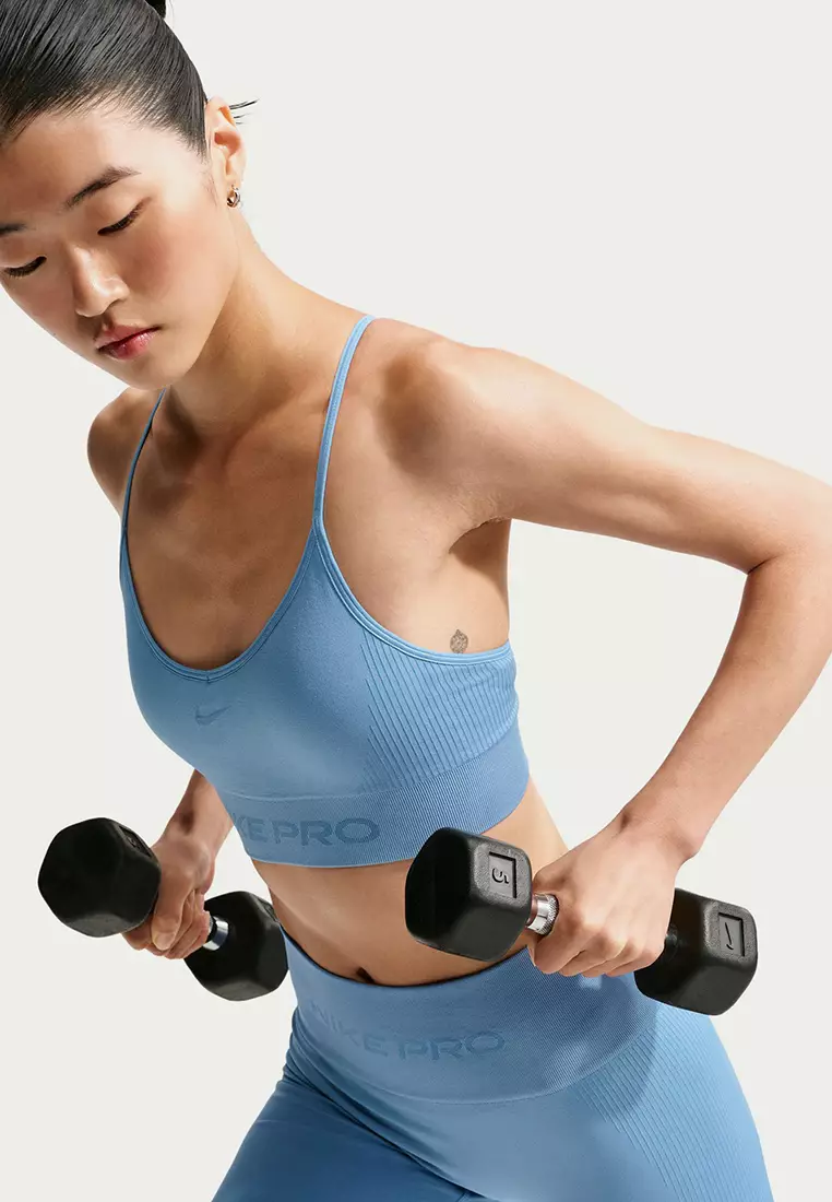 Pro Seamless Women's Light-Support Padded Sports Bra