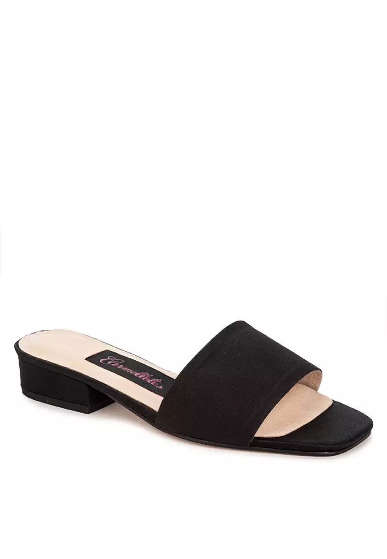 Discount on Carmelletes  shoes - SKU: Satin Flat Slides