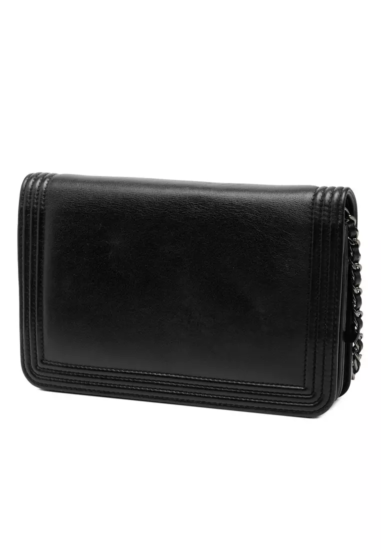 Pre-Loved Chanel Bicolor Calfskin Boy Wallet On Chain