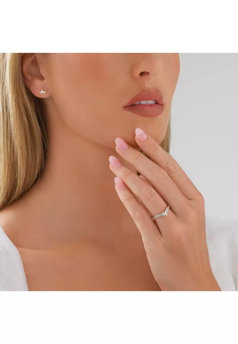 Chevron diamond clearance wedding band