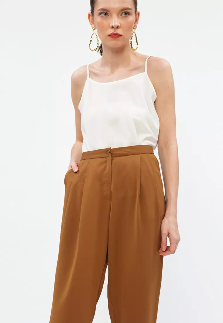 Basic Pleats Trouser BROWN