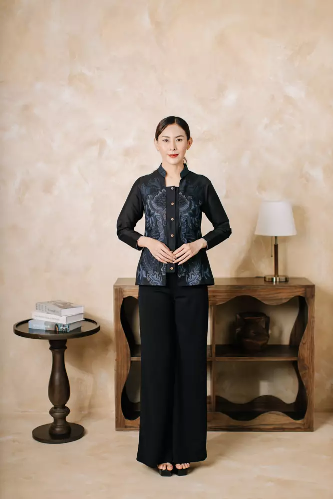 Mahiya Black Blouse Batik Wanita Kutu Baru Katun