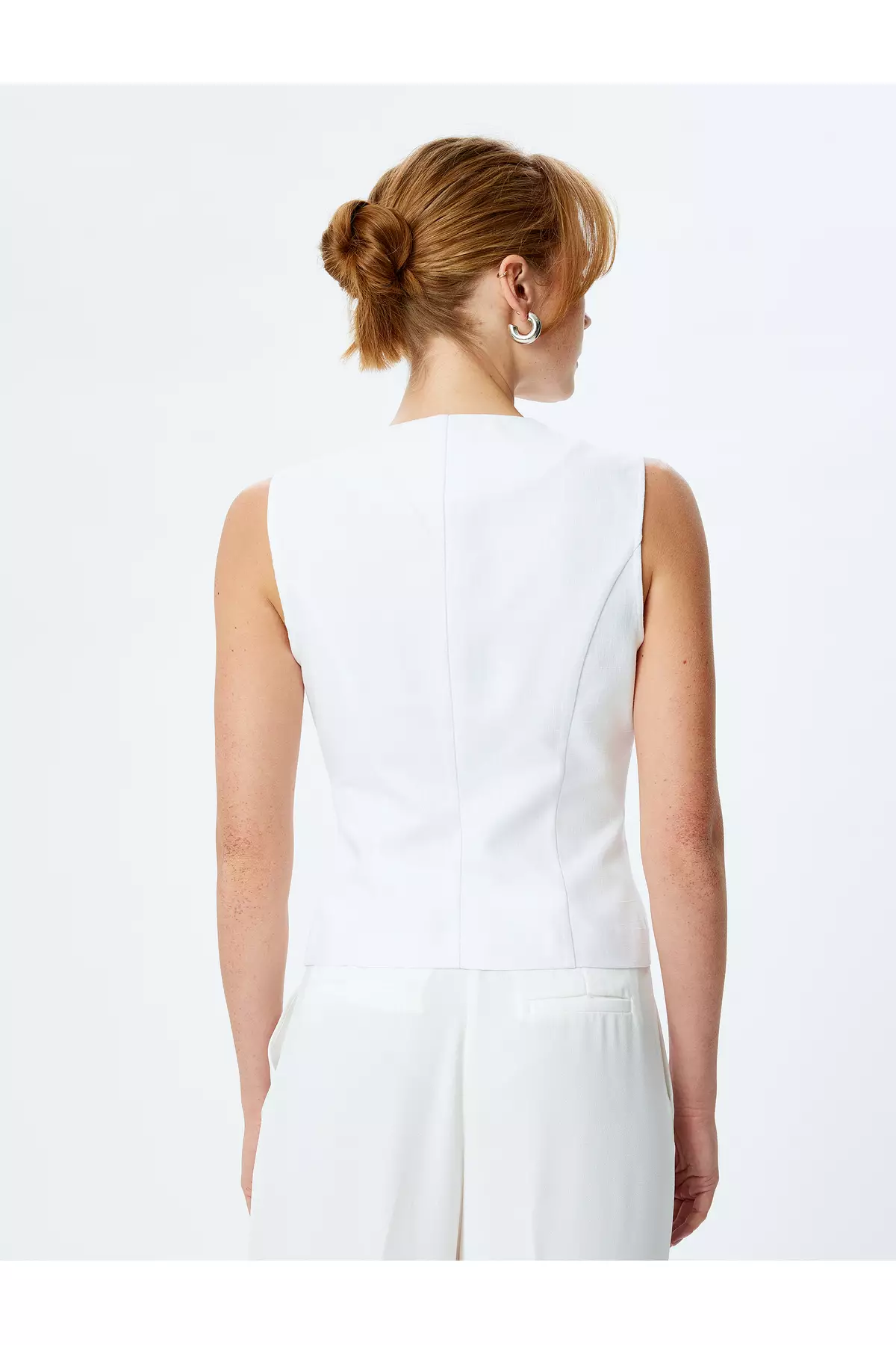 Cotton Sleeveless Crew Neck Button-Down Vest