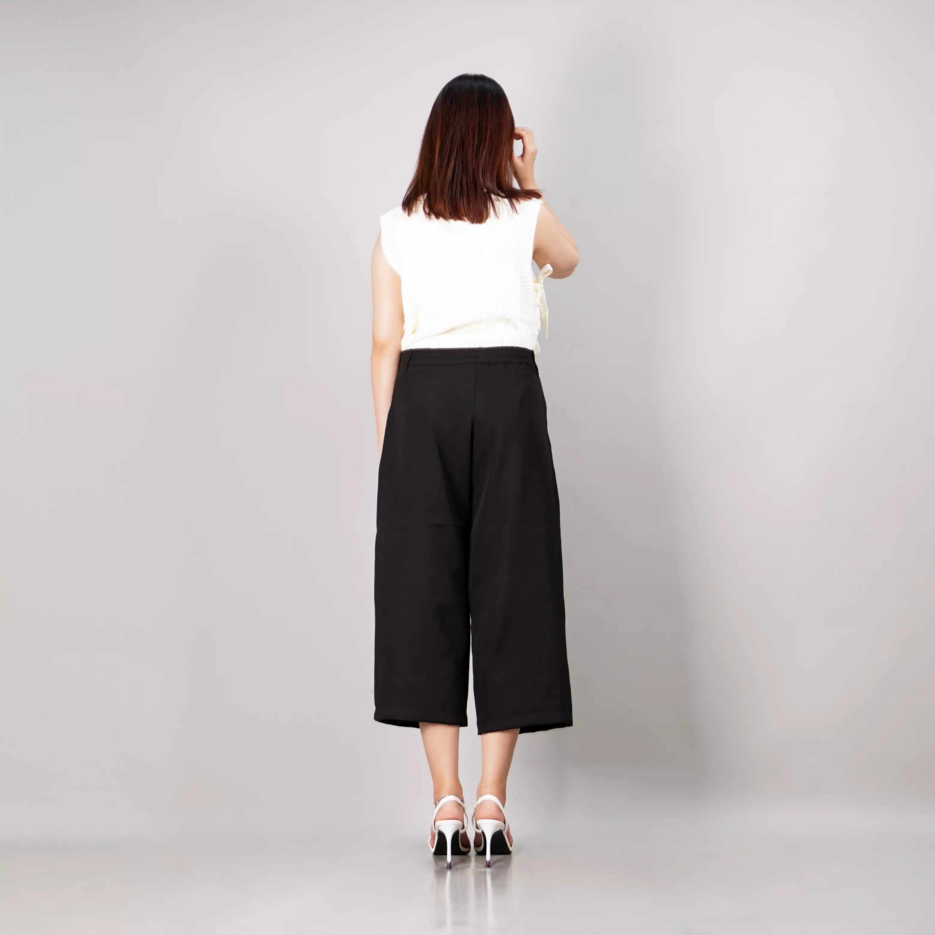 MONICA Celana Cropped Wide Leg Celana Wanita 3/4 Celana High Waist Wide Leg Pants - HITAM