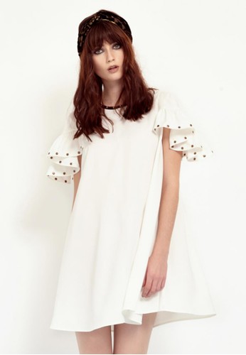白zalora taiwan 時尚購物網鞋子色荷葉袖洋裝, 服飾, 短洋裝