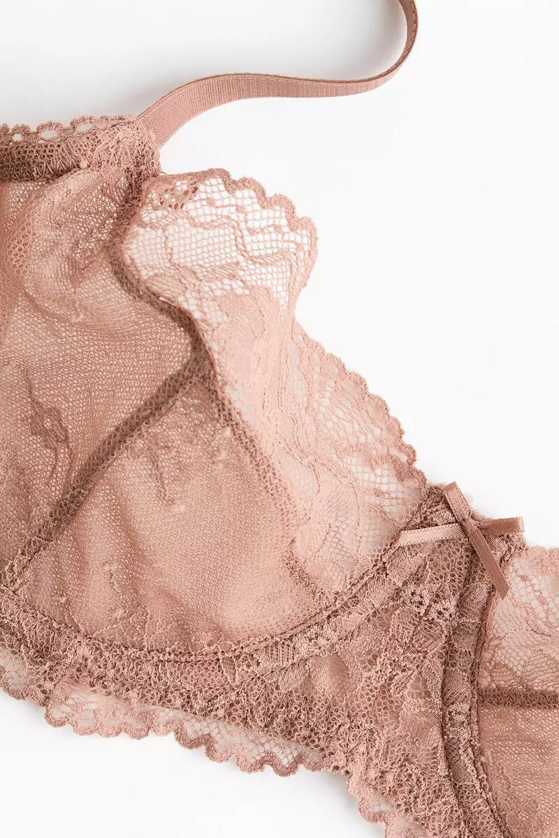 Underwired lace bra