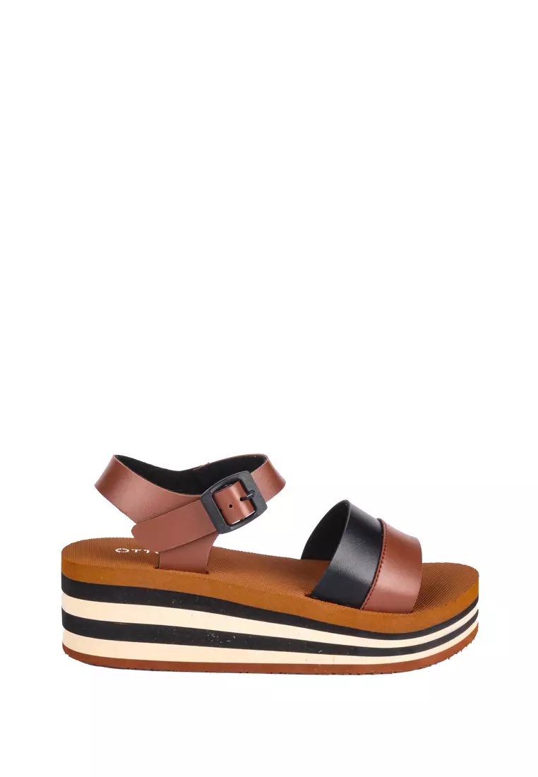 Discount on Otto  shoes - SKU: Rabiya Woman Chunky Sandals