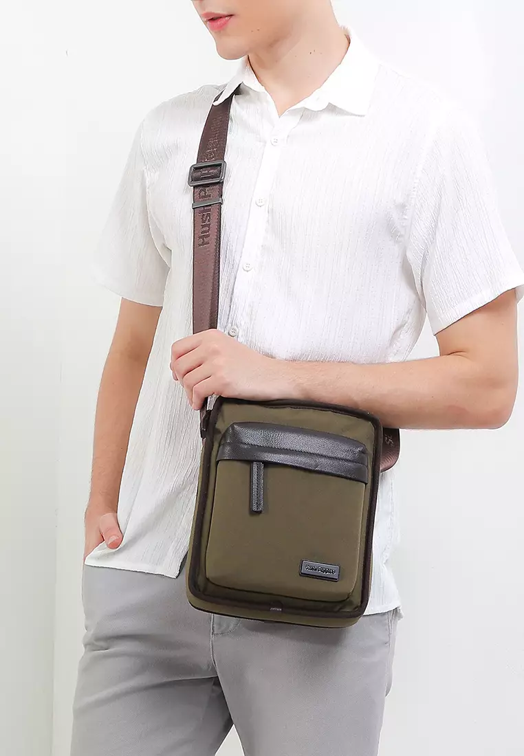 Tayton Sling Bag