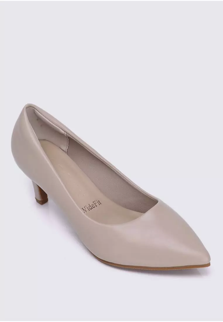 Alvina Widefit Comfy Heels In Almond