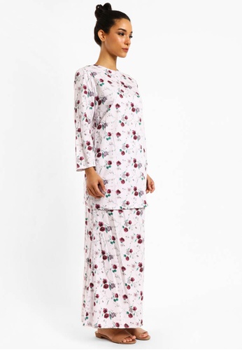Buy Kurung Angelina D-24 from BETTY HARDY in White and Red and Green and Multi at Zalora