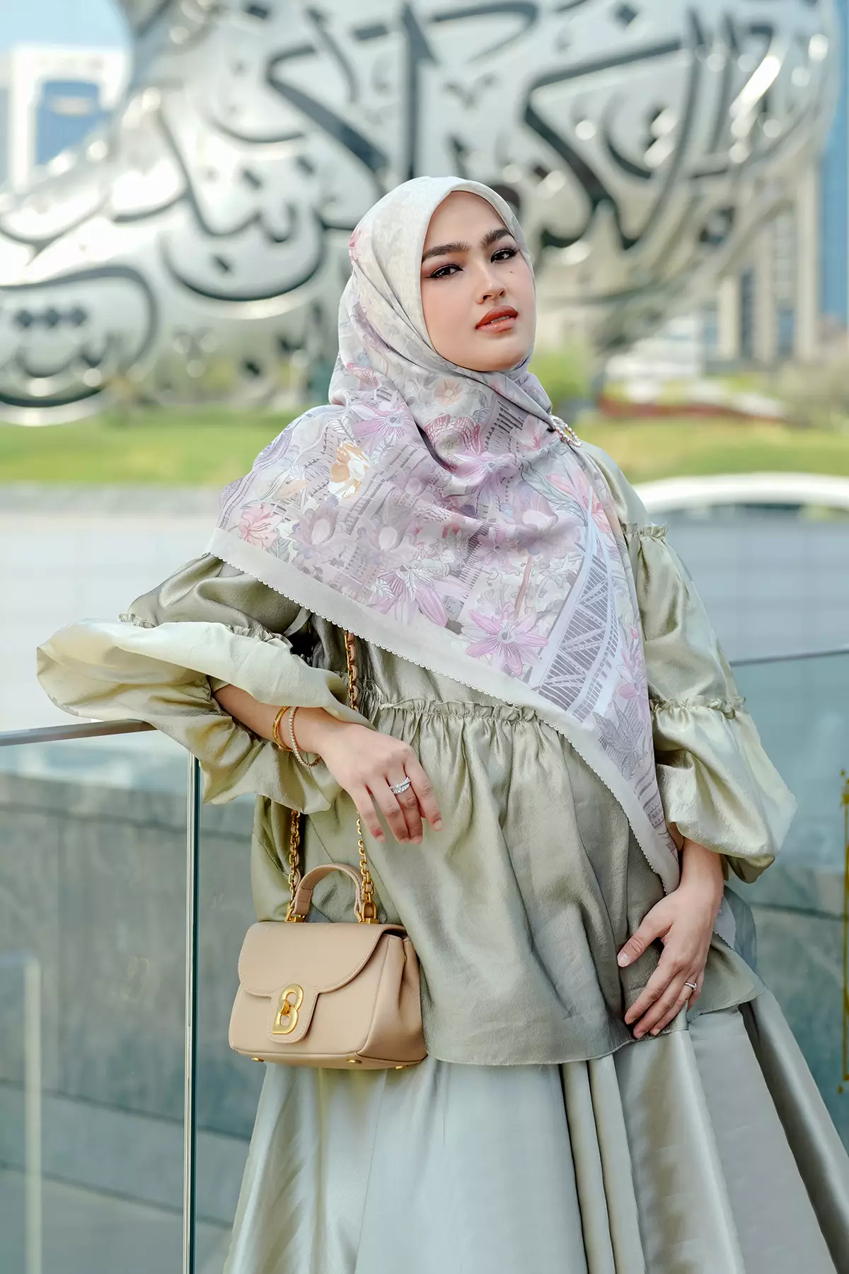 Jual BUTTONSCARVES ORIGINAL STORE 100% - The Parisian Square 2 di