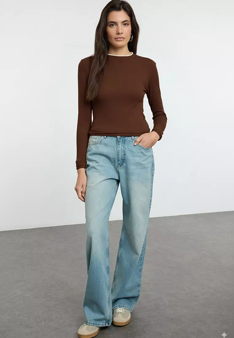 Brown Color Block Fitted/Body-Smoothing Viscose/Soft Fabric Flexible Knitted Blouse
