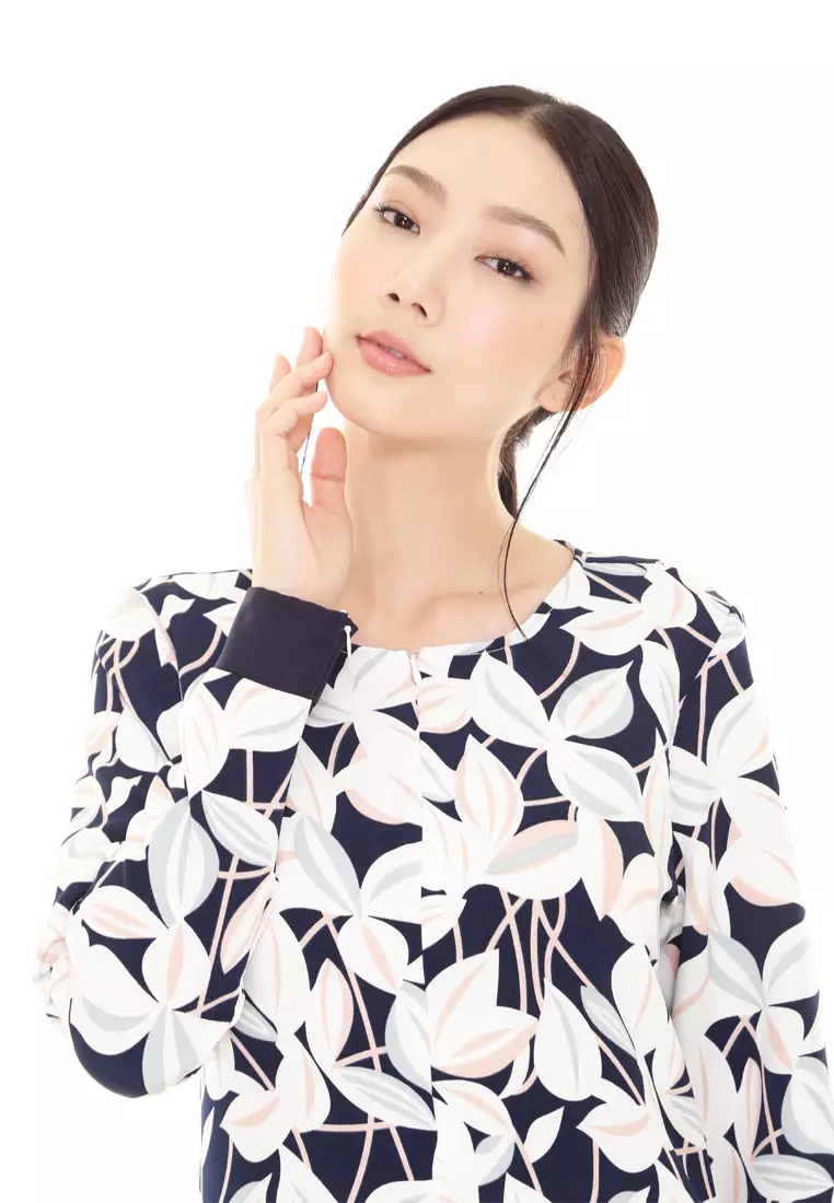 Ivy Kurung Modern layers Printed in Dark Blue White Leaf