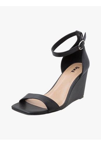 Jual PAYLESS Payless Fioni Womens Cirie Wedges - Black_05 - Black Original  April 2023| ZALORA Indonesia ®