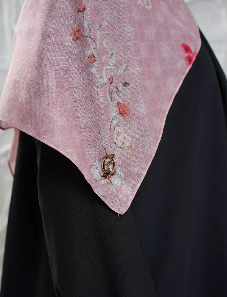 FLEUR Scarf Rose Tan - Kerudung Hijab Segiempat Motif With BOX - Bahan Nesla - Ukuran 115x115