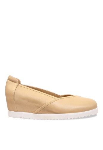 white leather wedge
