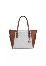 Vanilla color blocking