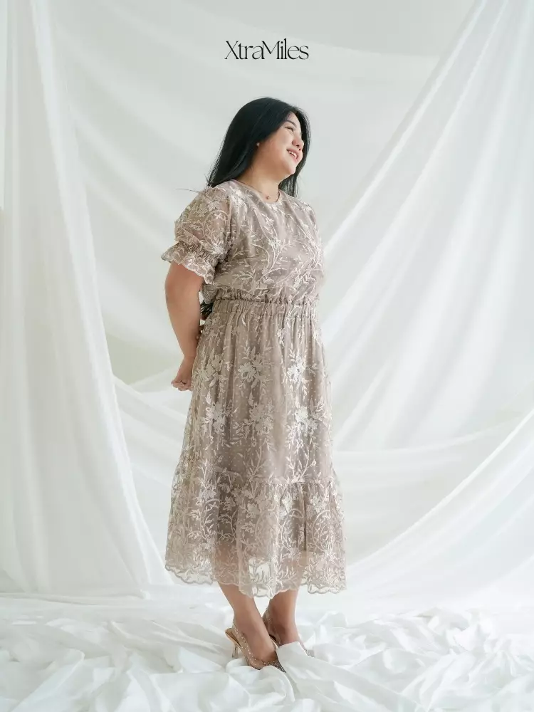 xtramiles Ladies dress isaurelle dress vol 2 taupe