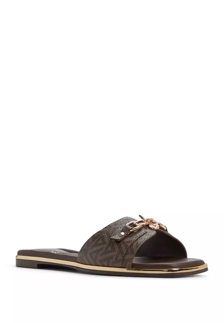 Alamassi Sandals