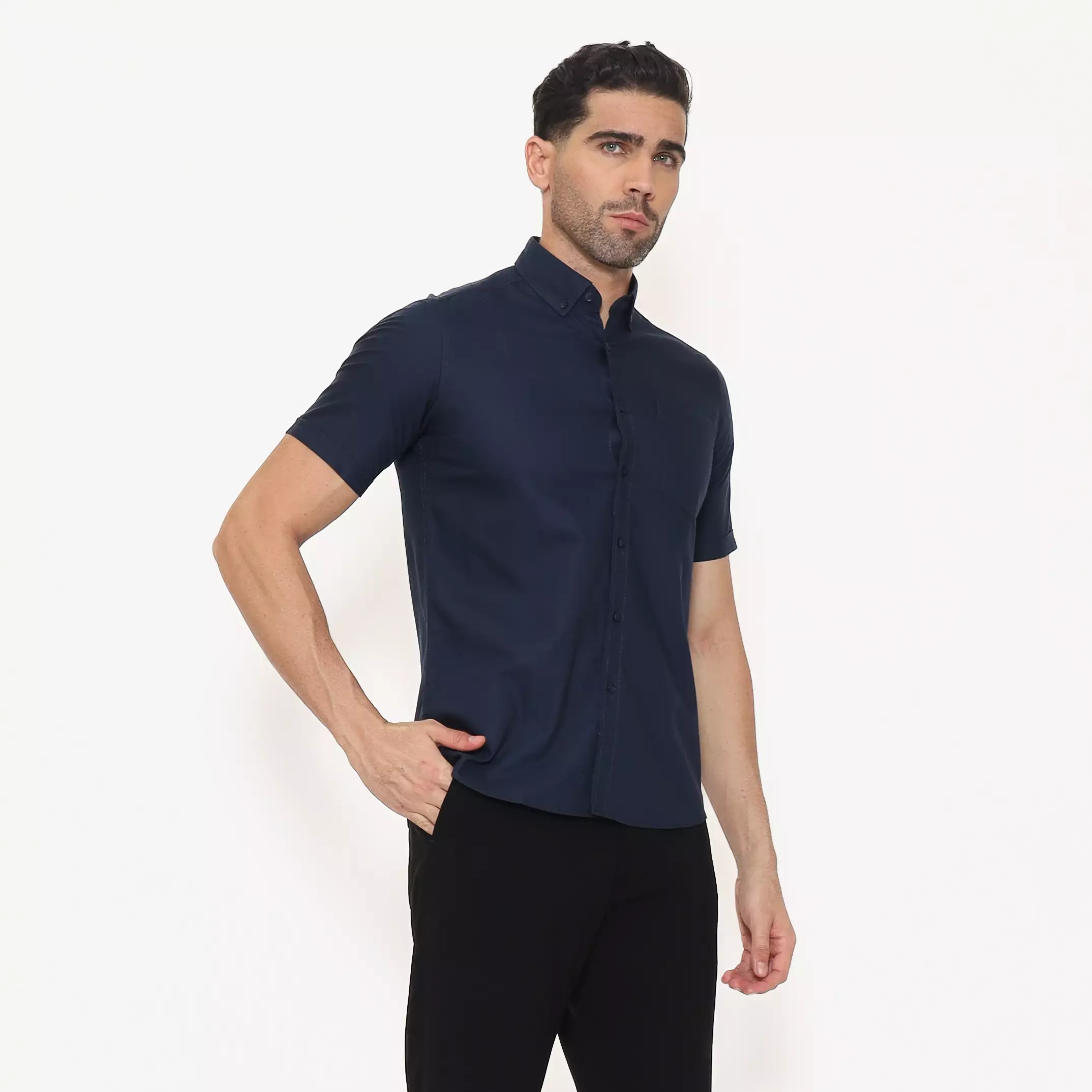 Schoeller Kemeja Pria Slim Fit Lengan Pendek Warna Navy – Bahan Katun Premium