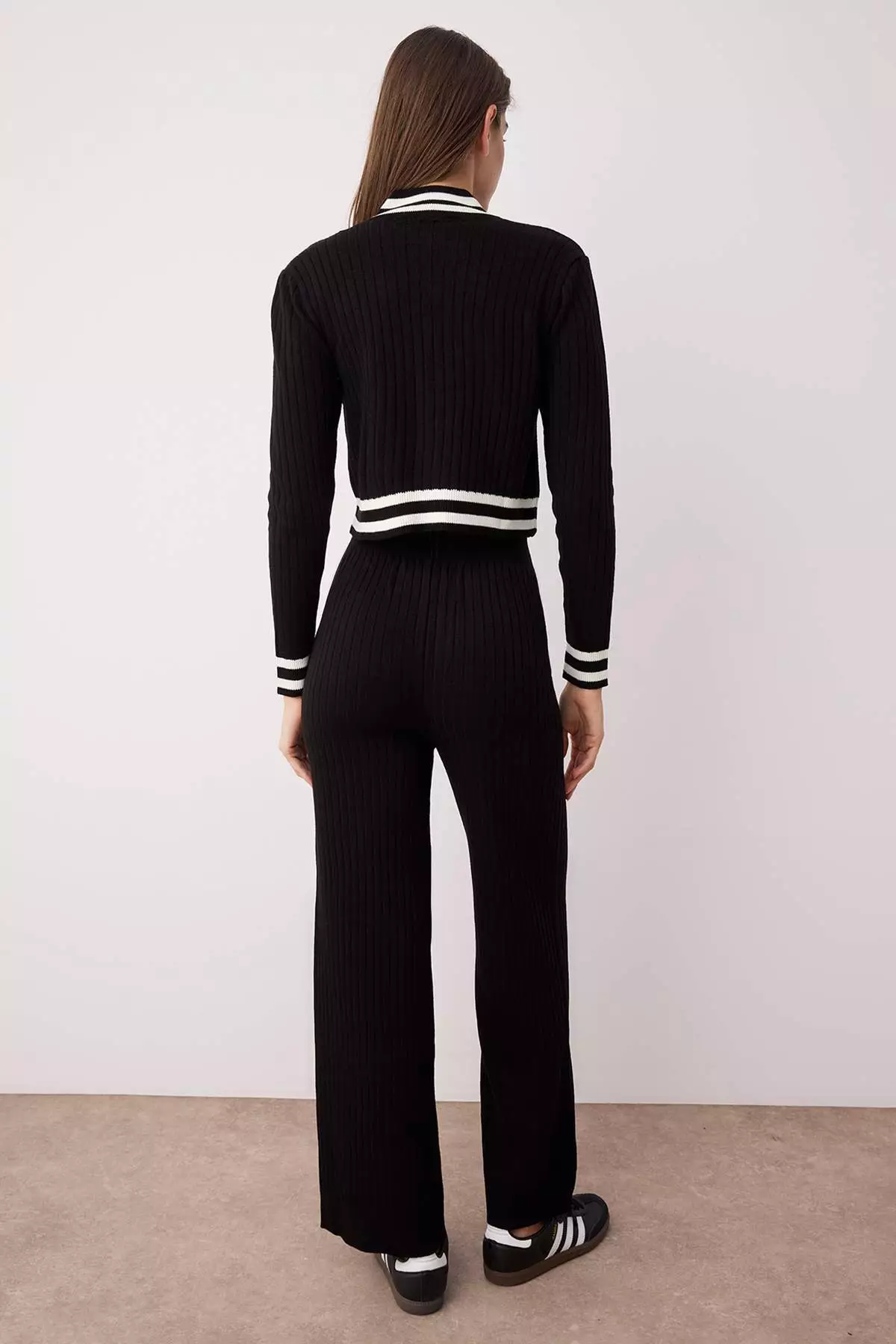 Black Zippered Knitwear Bottom Top Set