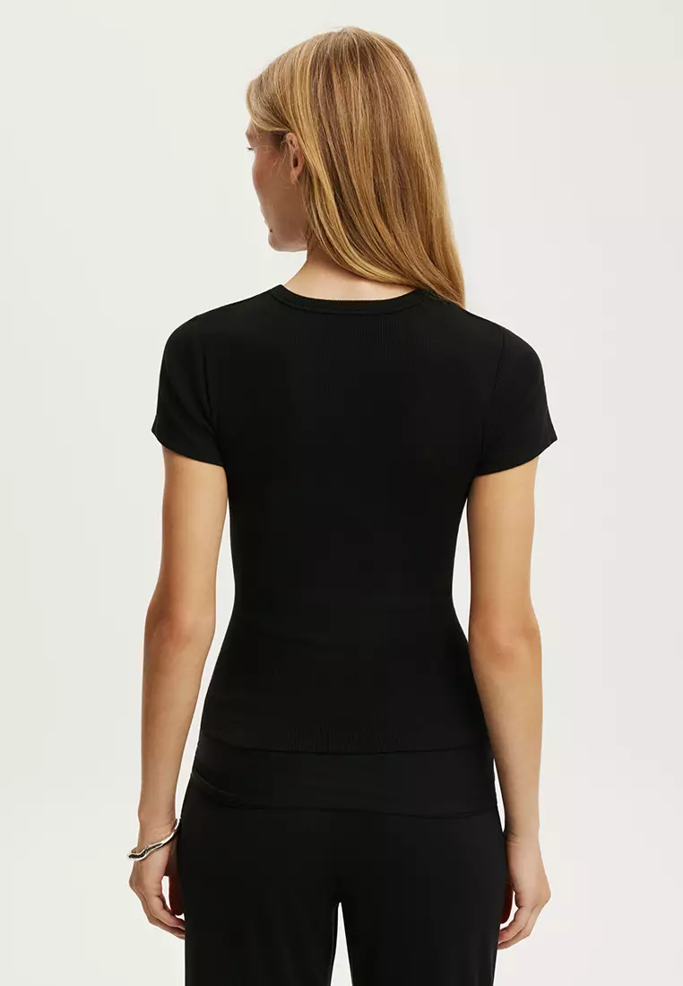 Blake Short Sleeves Henley Top