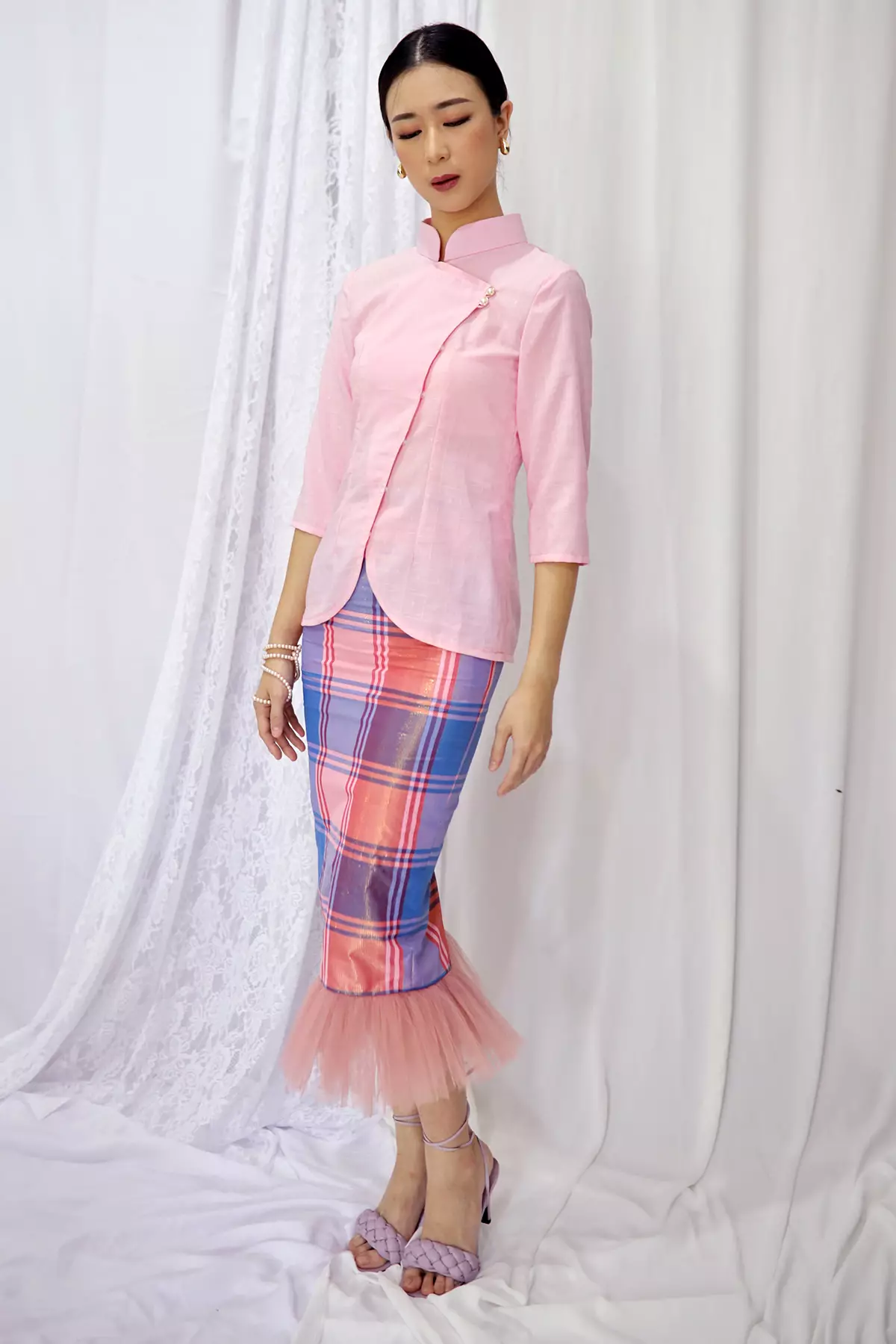 Devika Pink Emboss Kebaya Janggan