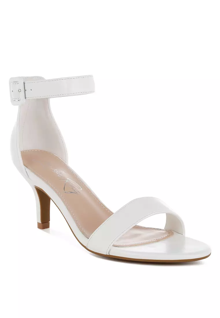 Sandal hak anak kucing berbahan kulit imitasi berwarna putih