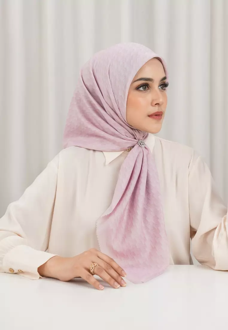 Leena Monogram Square - Pinkish Petal