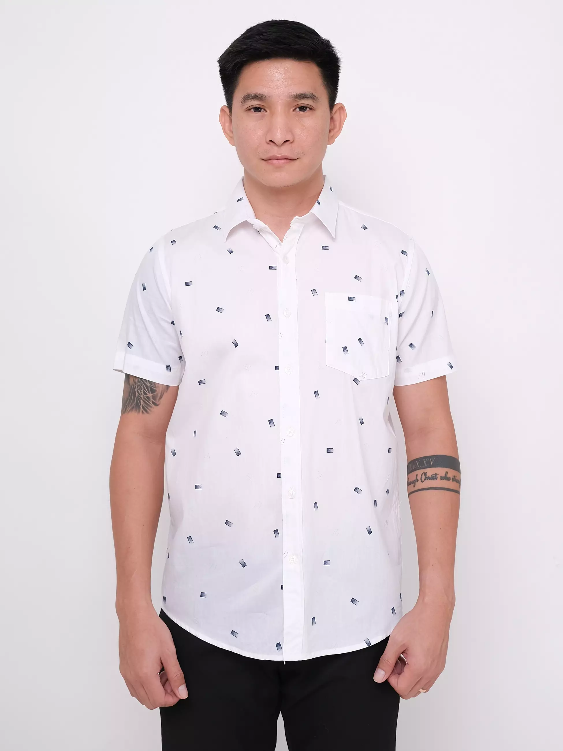 Kemeja Lengan Pendek Putih Motif Kotak Kecil 16883