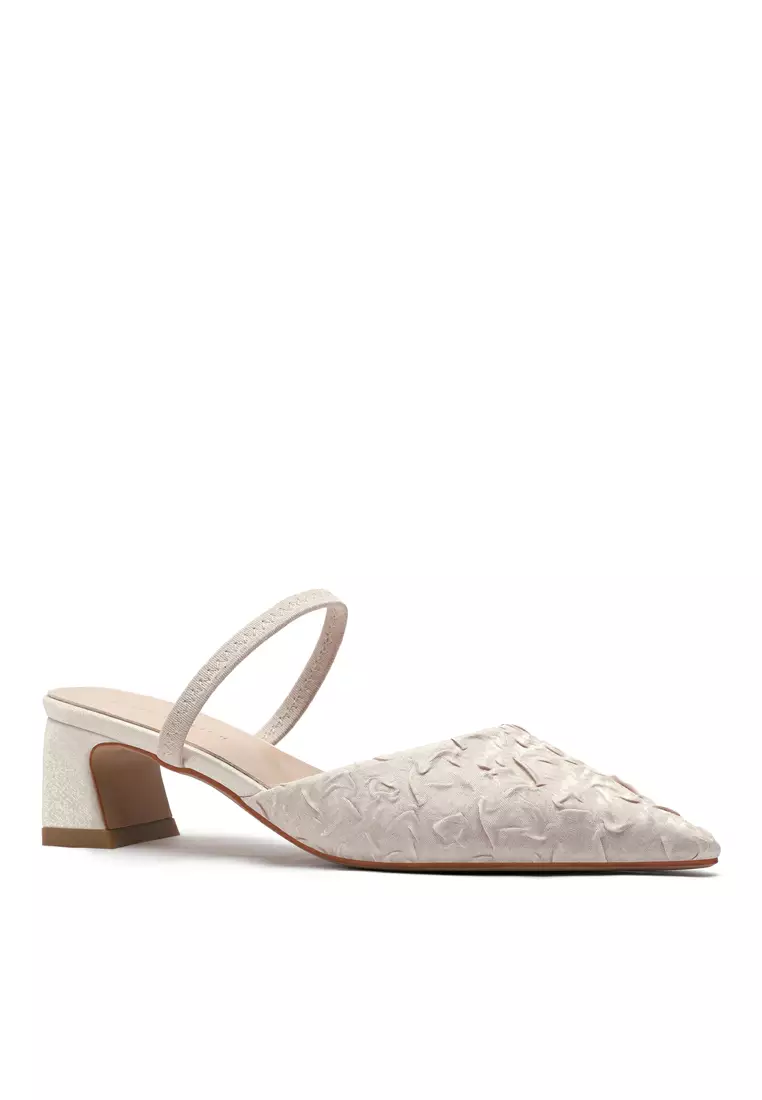 White pointed deals toe mules