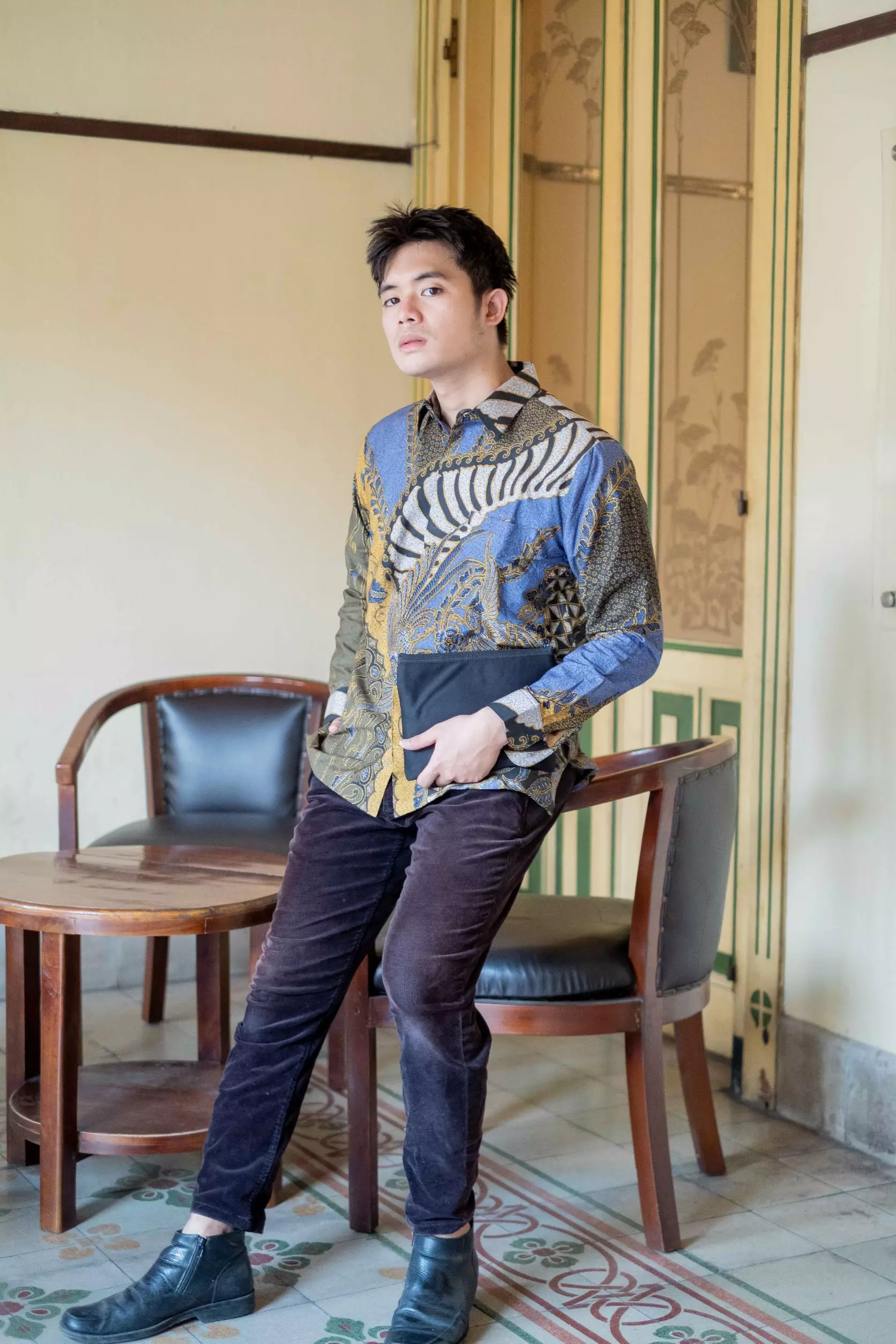 Batik Rizqina Bayanaka Kemeja Batik Slimfit Pria Lengan panjang