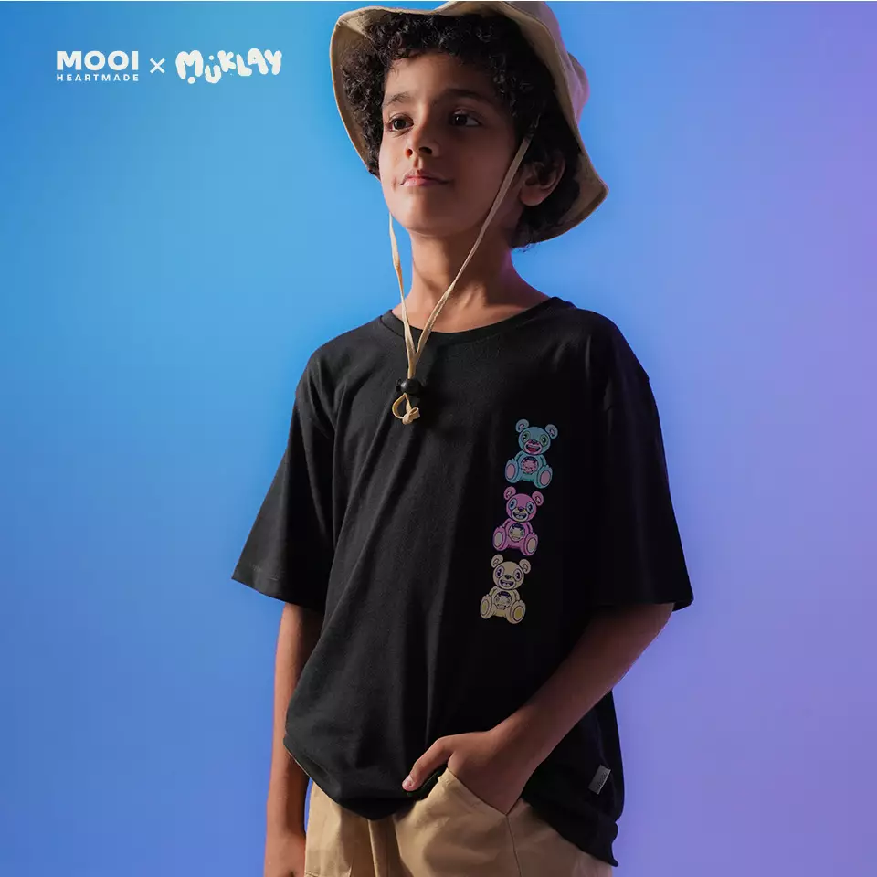 Mooi X Muklay Kaos Anak Unisex Graphic Tee Kids - Black