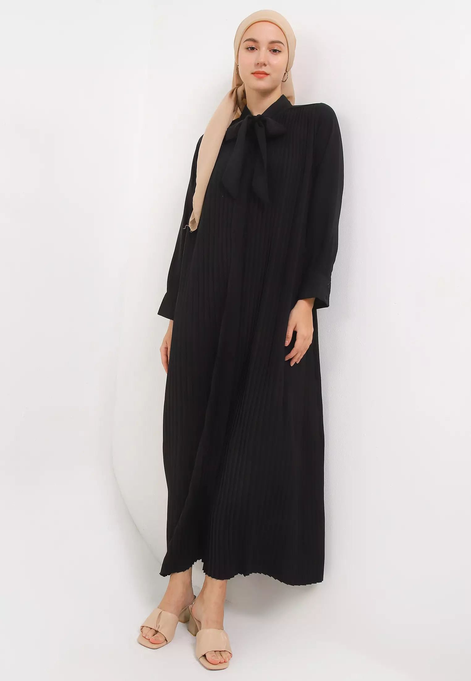 MFMW Maisara Dress Gamis Plisket Jetblack