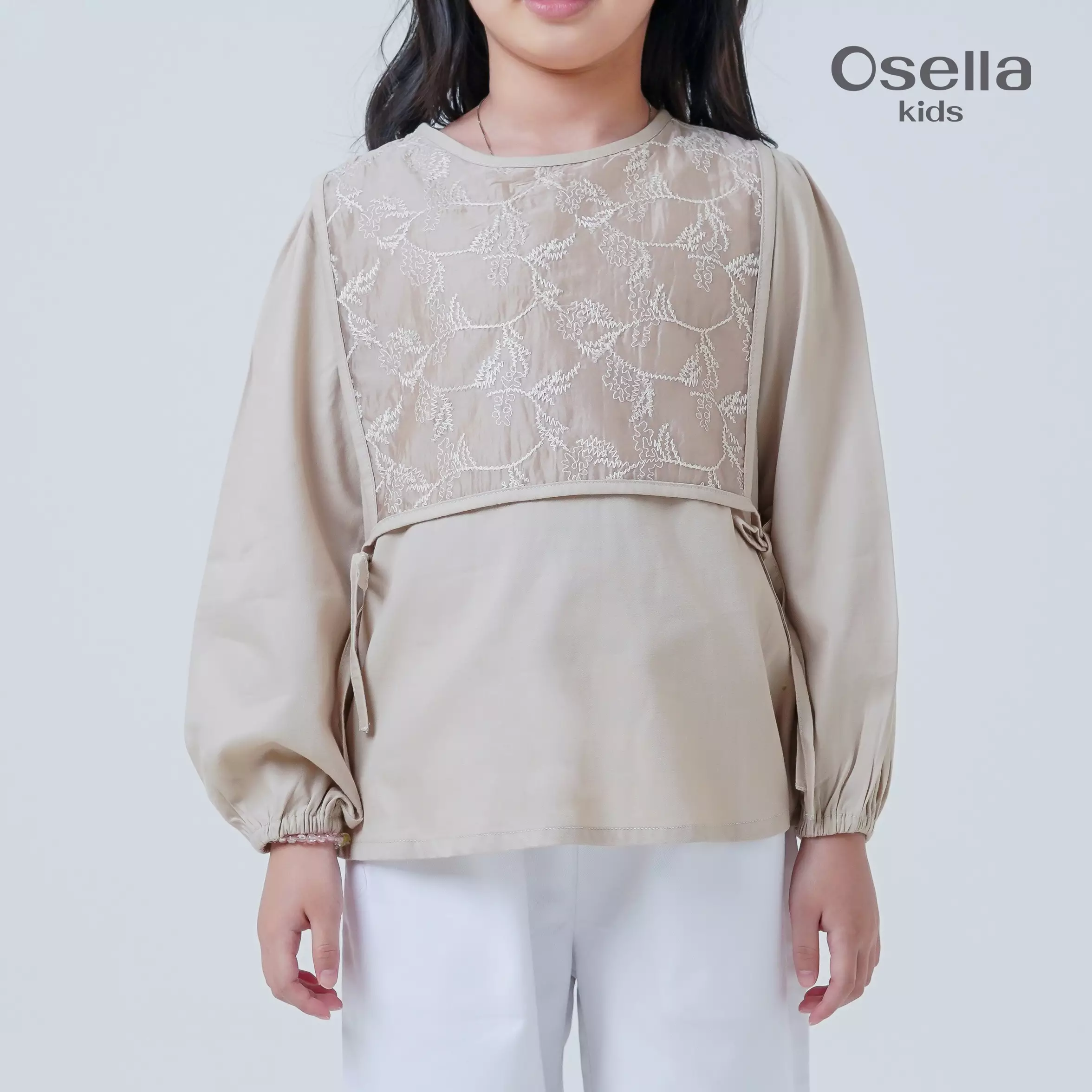 Osella Kids Zahra Embroidered Wrap Top 2337660489 | Atasan Blouse Raya Lengan Panjang Anak Perempuan