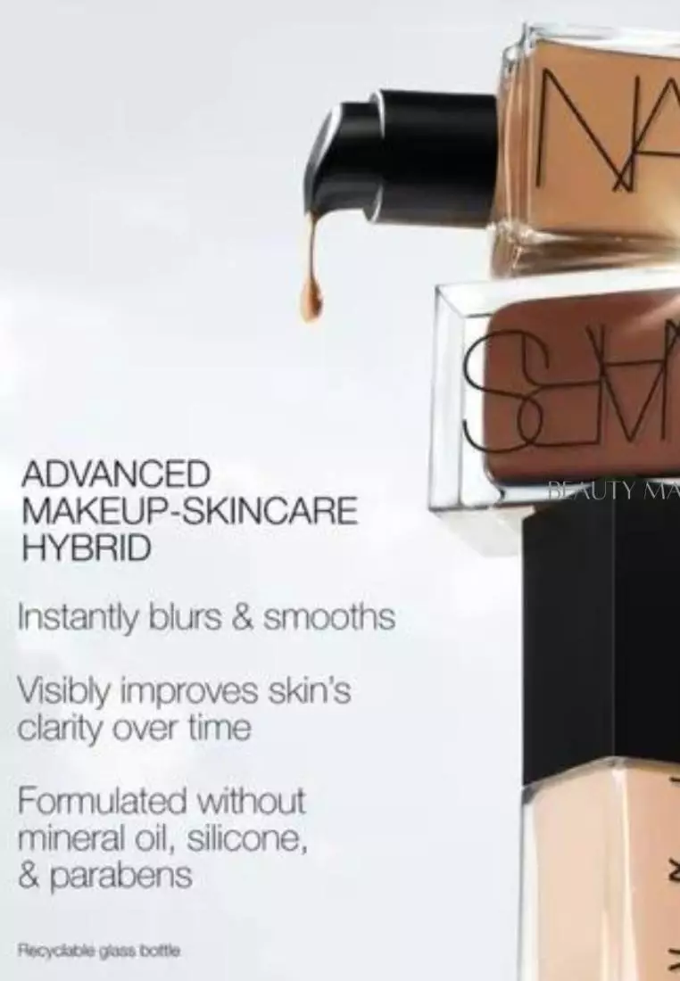 Light Reflecting Foundation Mont Blanc