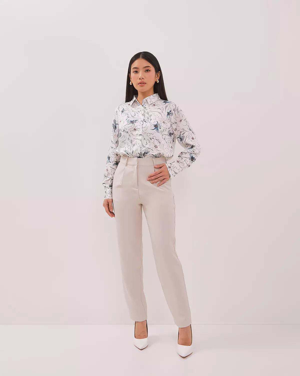 WOMEN'S CREAM FLORAL LONG SLEEVE SHIRT