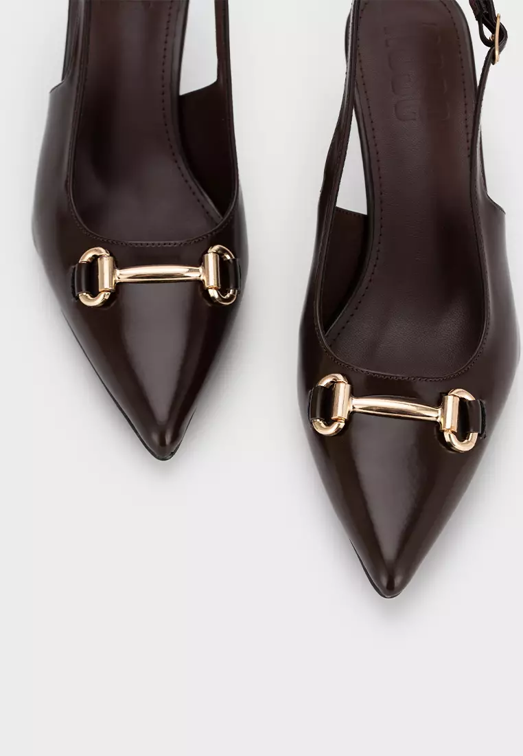 POINTED TOE BUCKLED SLINGBACK MID HEEL
