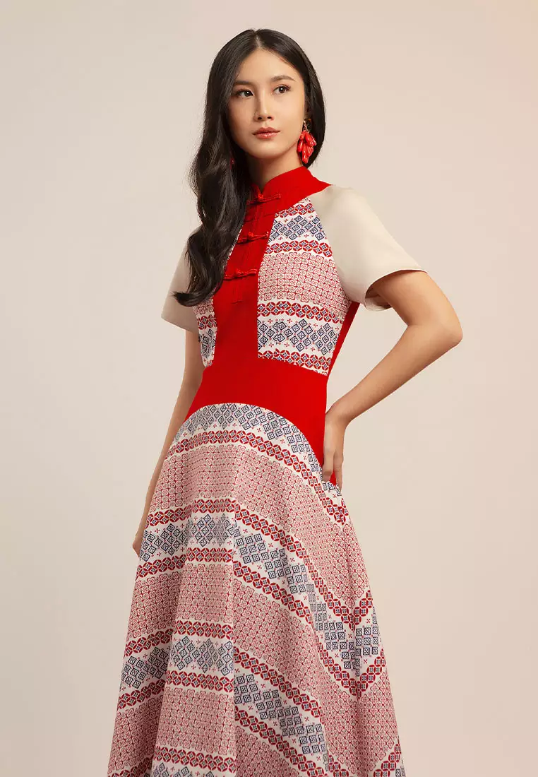 Minimal Melvee Clover Dress Red Lengan Pendek