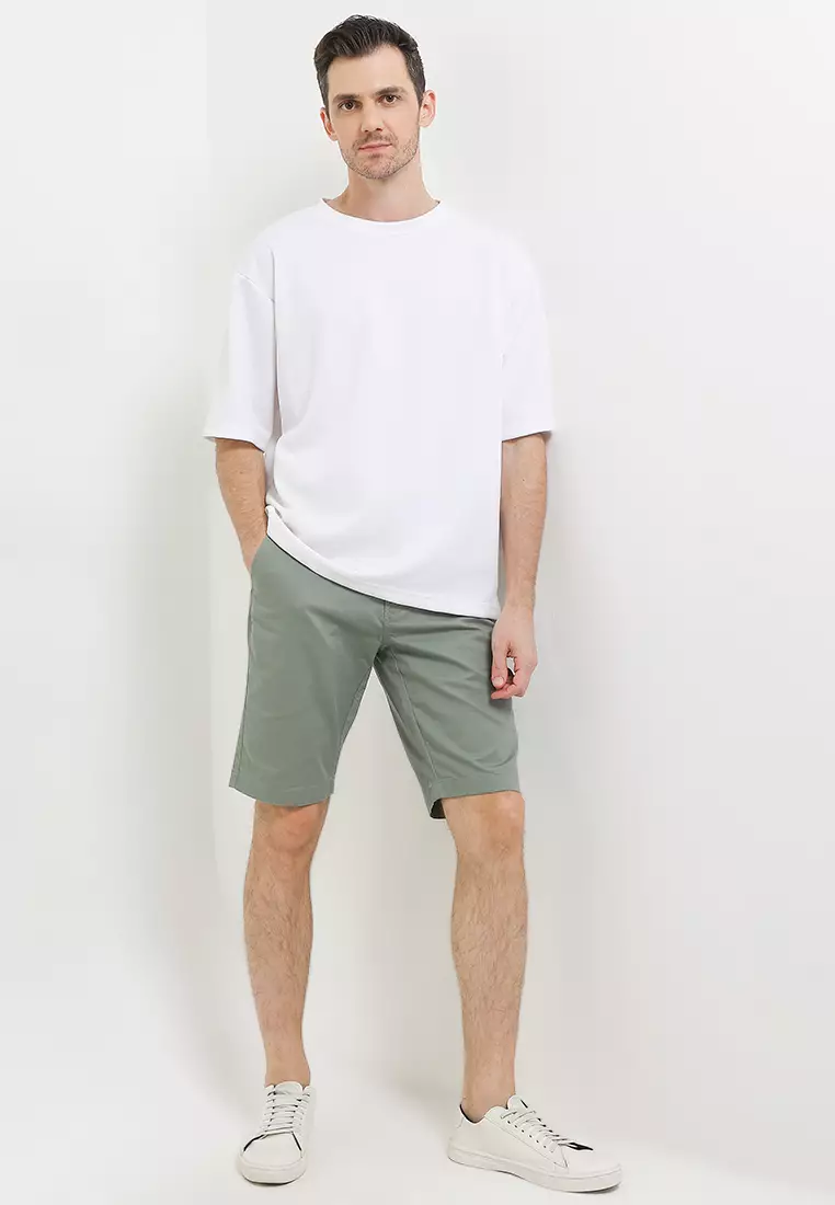 Giordano Men's Cotton Twill Shorts 0110520221