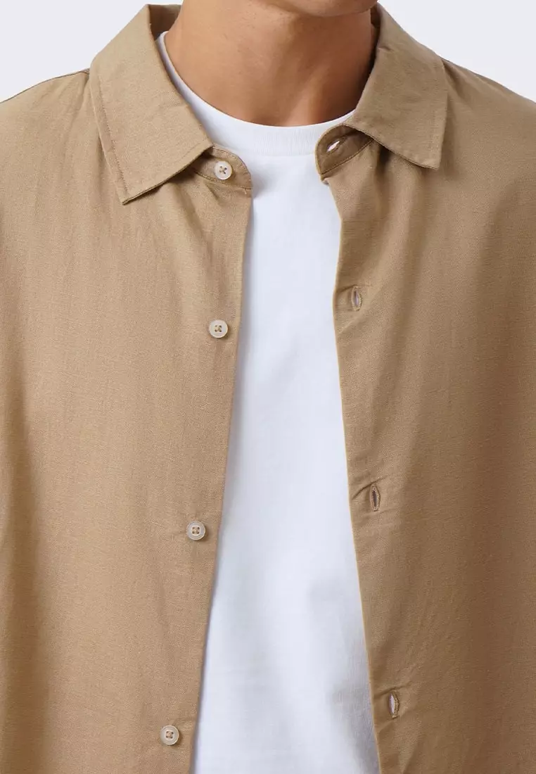 Men's Relaxed Linen Shirt with Back Pleat