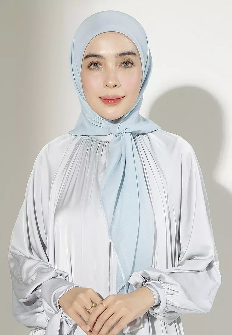 Paris Embroidery Signature Square (Lozy X Hamidah) Ice Blue